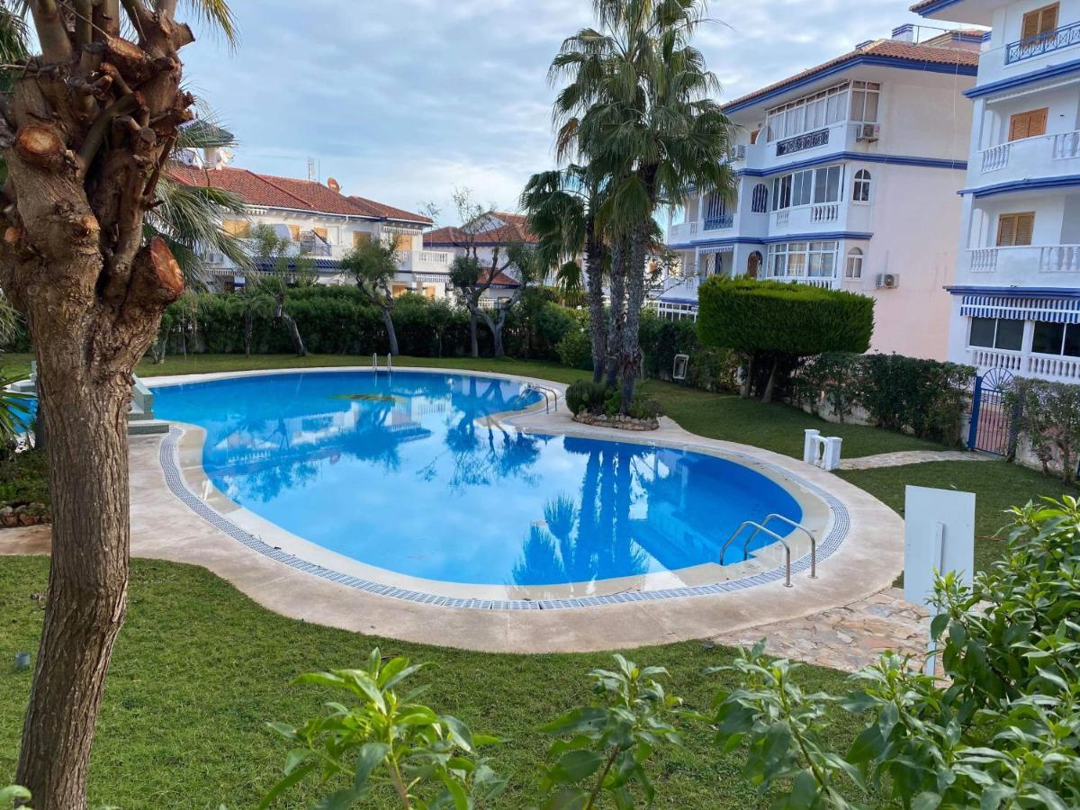 Apartamento Pod Papugami Torrevieja Exterior photo